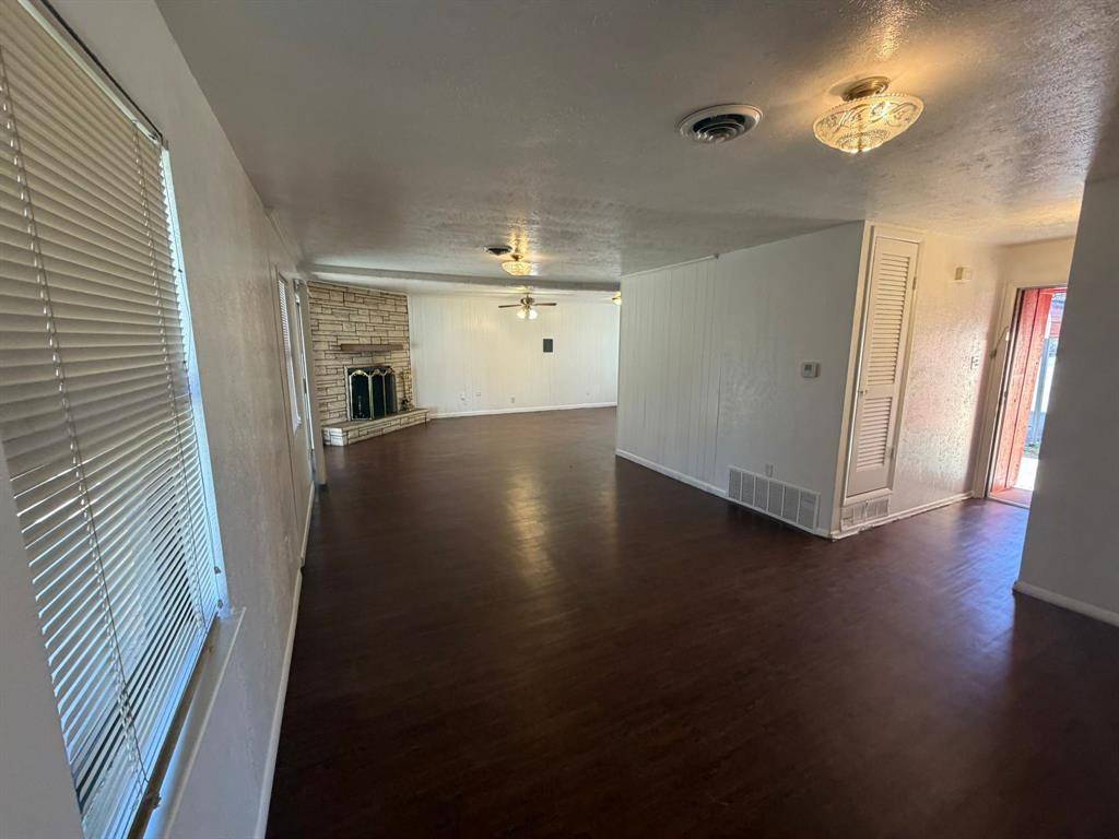 Dallas, TX 75253,1706 Shepherd Lane