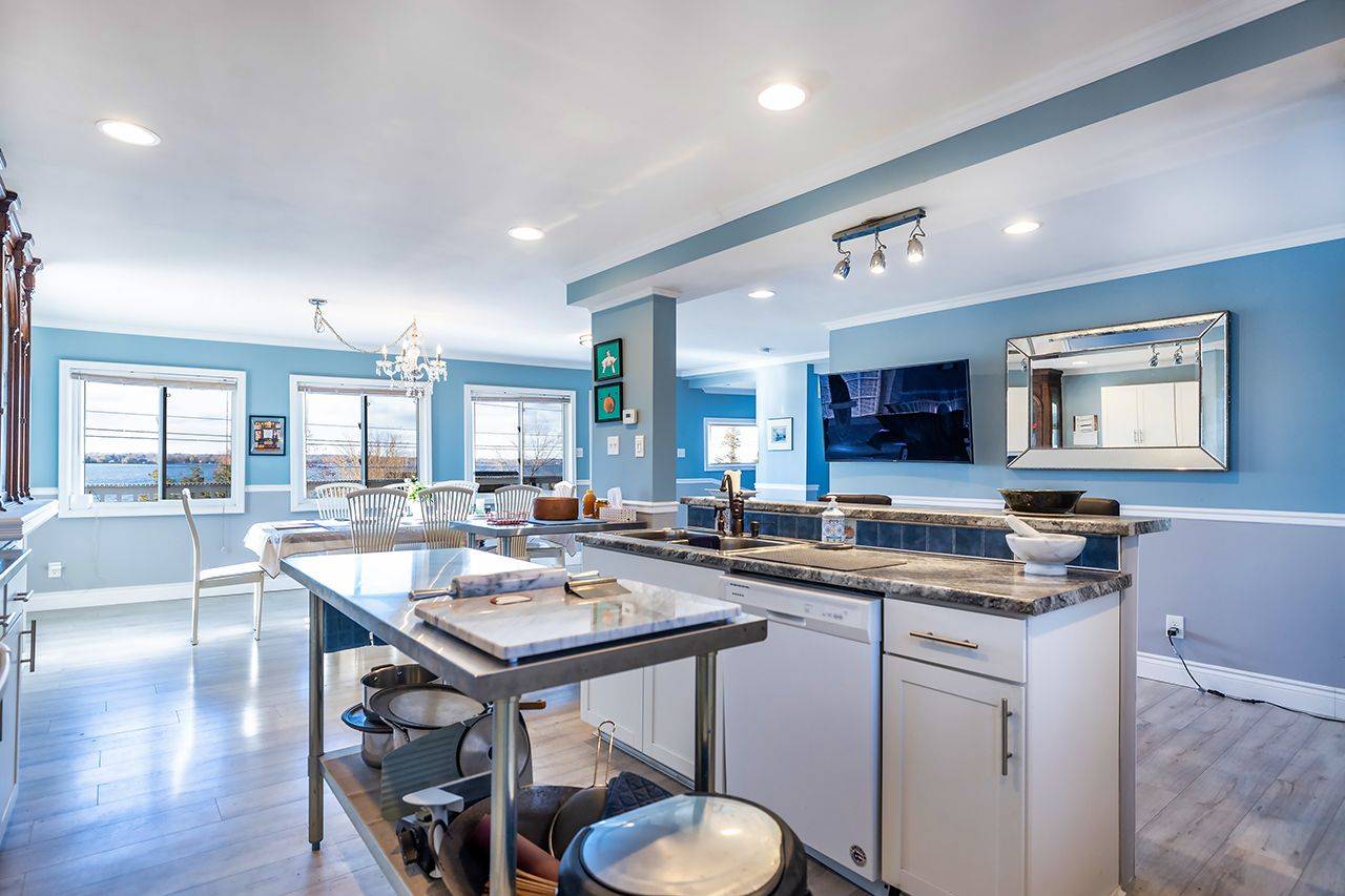 Scugog, ON L0B 1E0,64 Cedar Grove DR