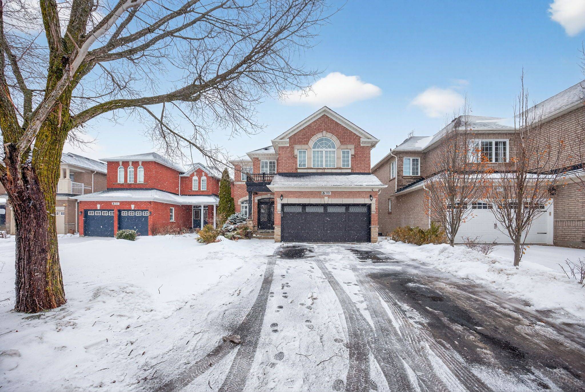 Richmond Hill, ON L4E 4S5,99 Barberry CRES