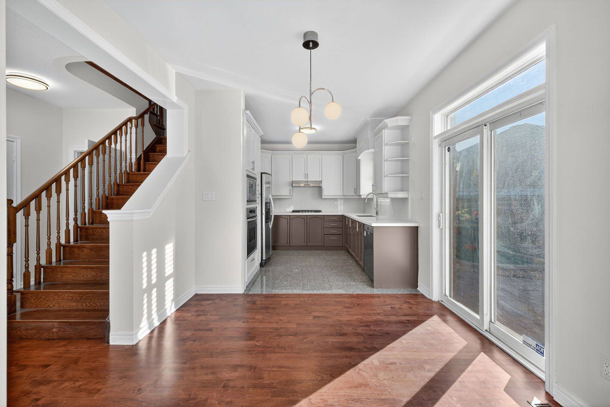 Vaughan, ON L4H 3E1,94 Destino CRES