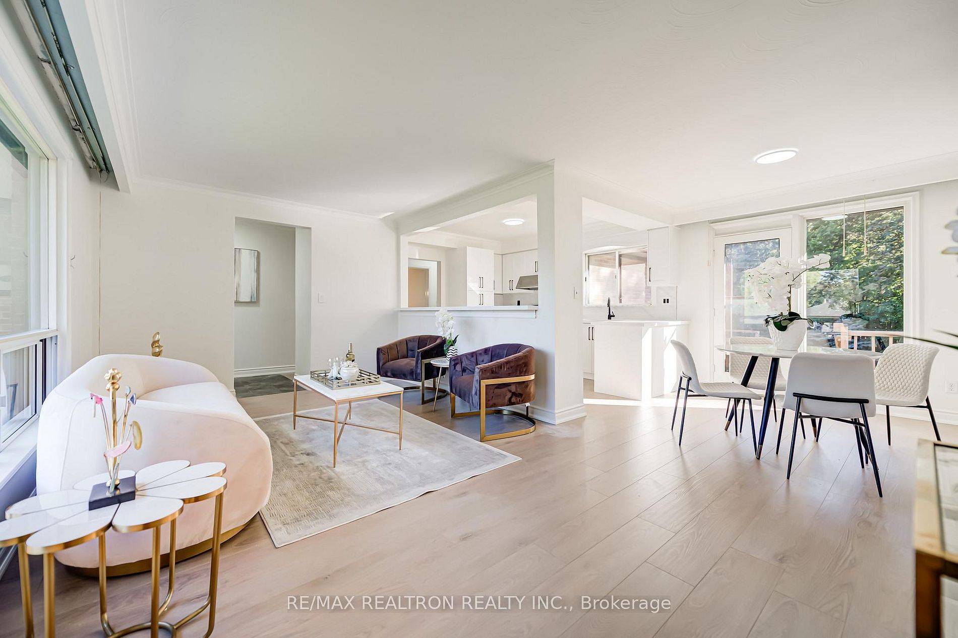 Richmond Hill, ON L4C 2E5,31 Sussex AVE