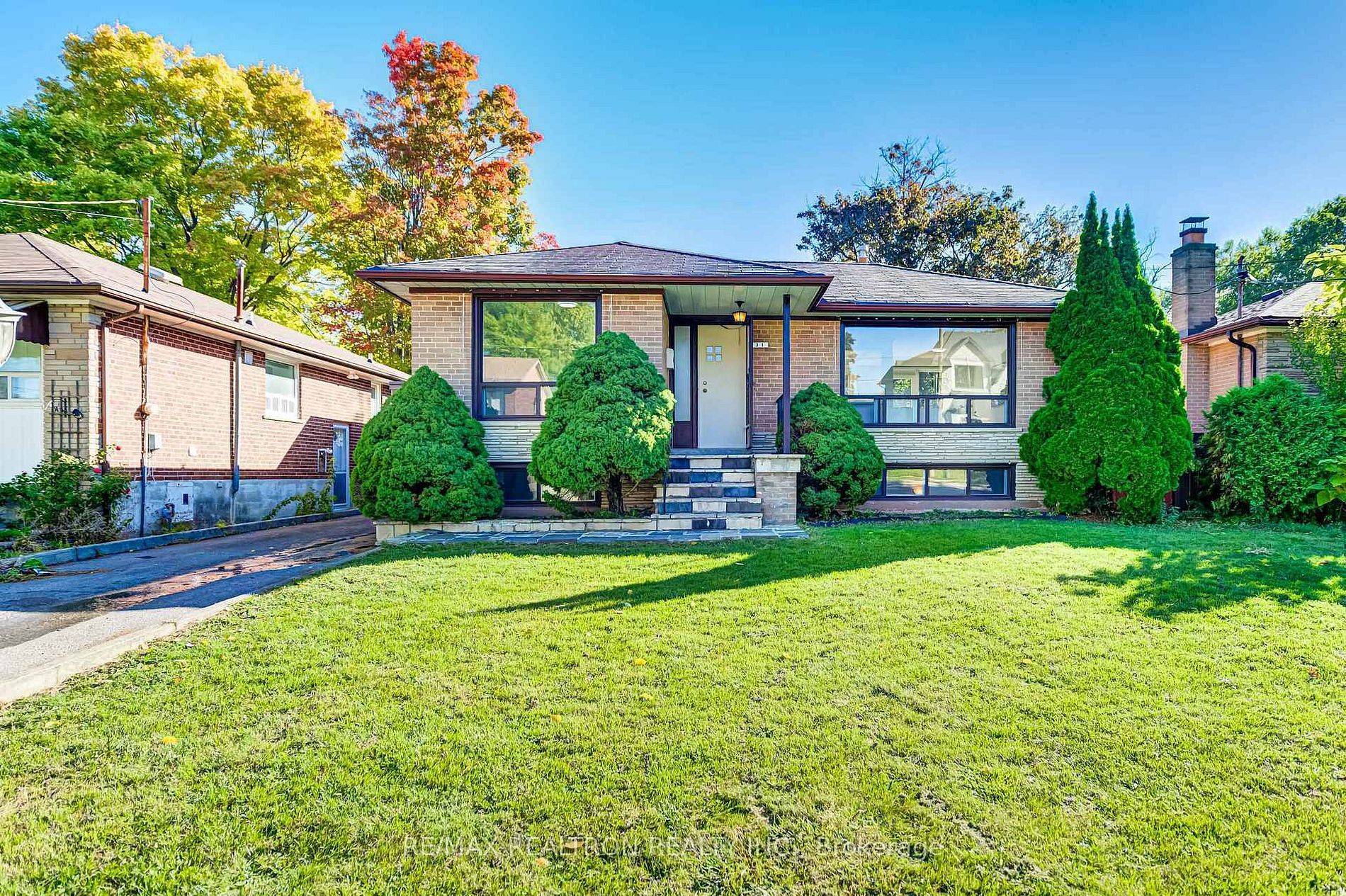 Richmond Hill, ON L4C 2E5,31 Sussex AVE