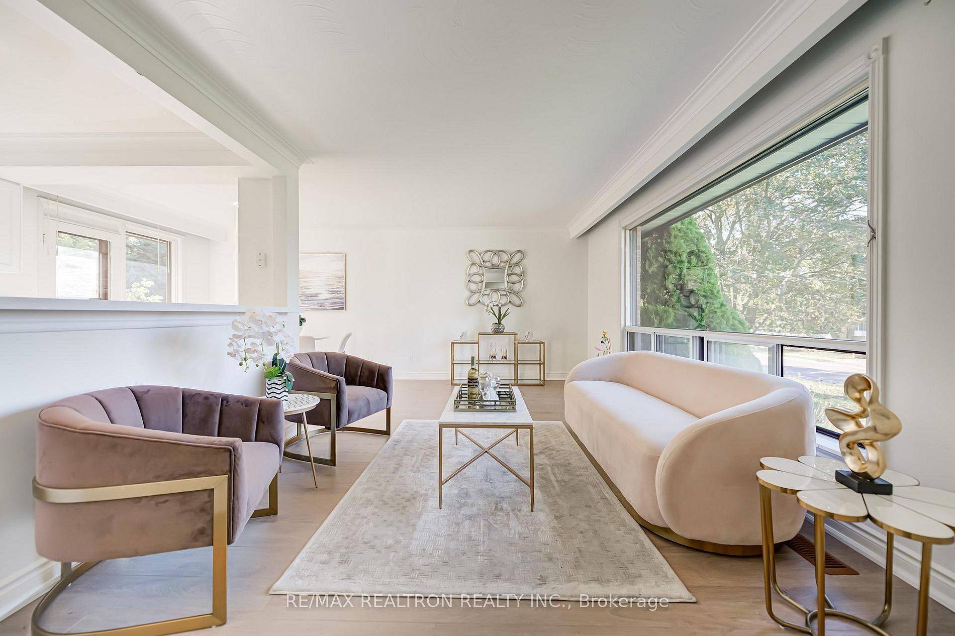 Richmond Hill, ON L4C 2E5,31 Sussex AVE