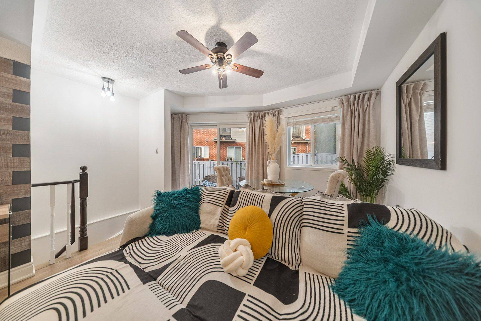 Brampton, ON L6X 4X6,19 Spadina RD