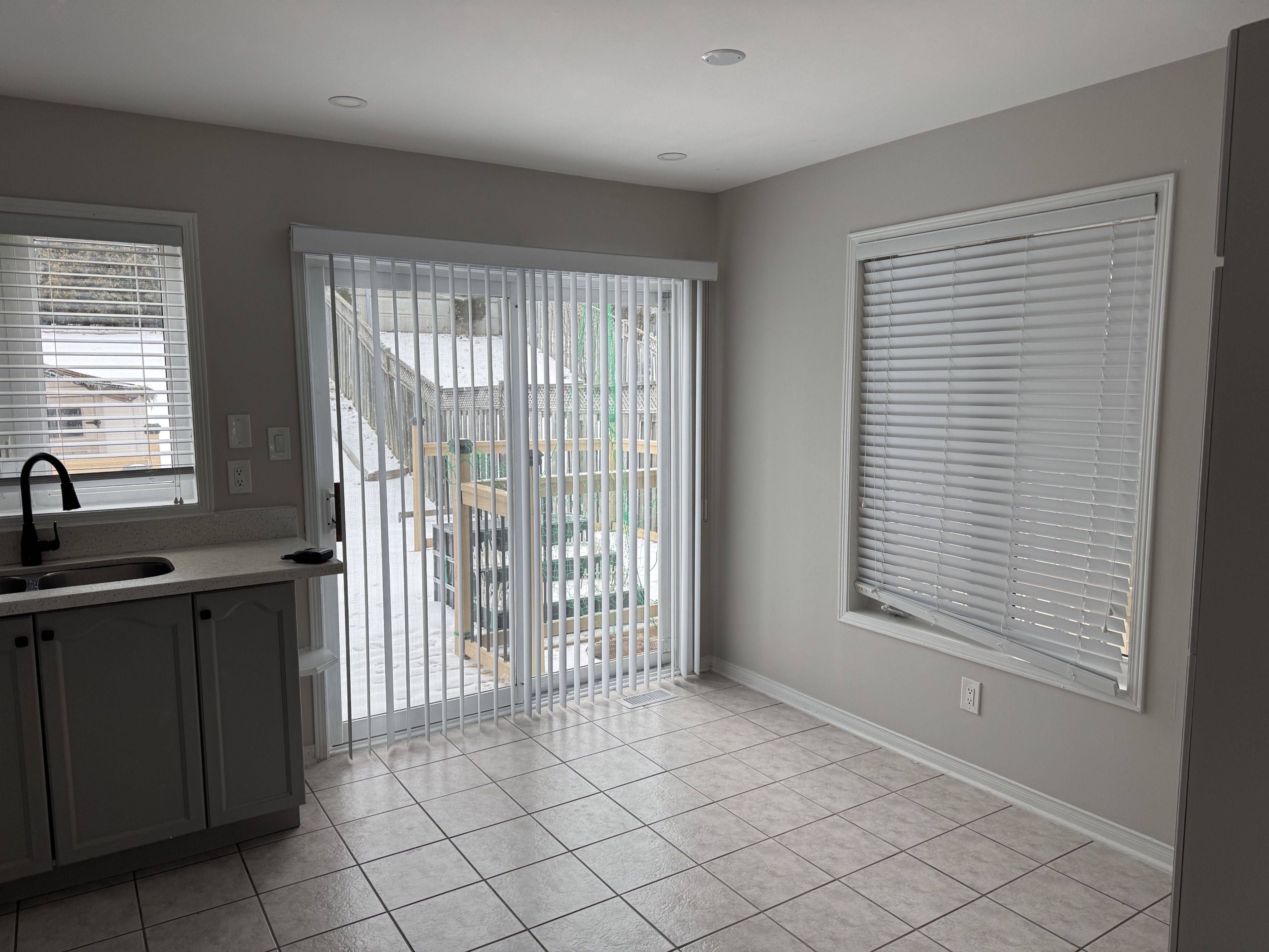 Mississauga, ON L5N 8A7,7610 Black Walnut TRL