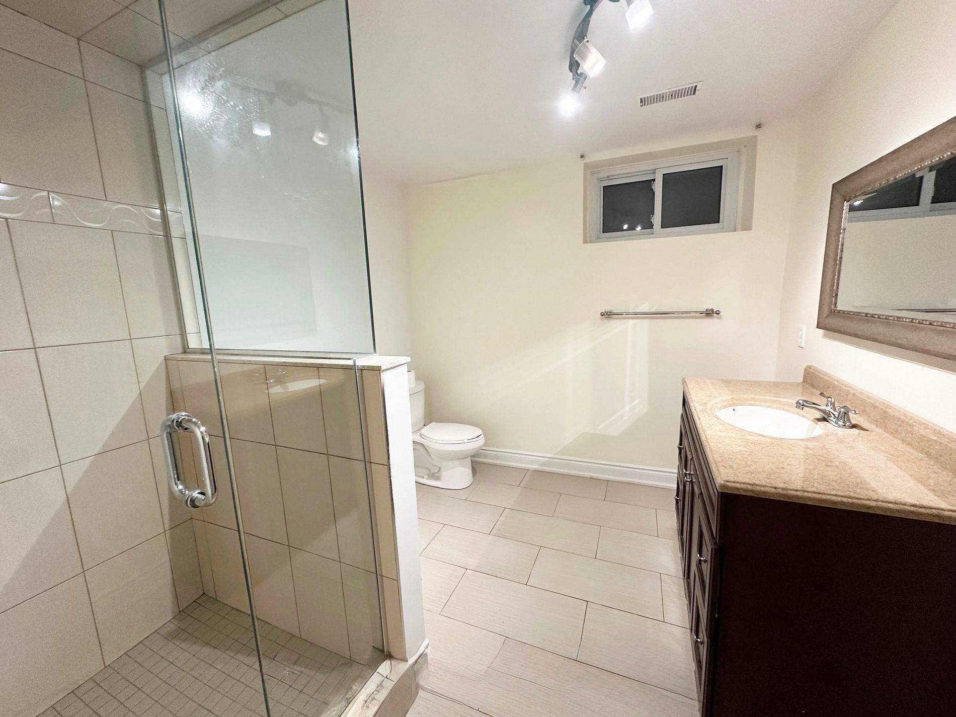 Mississauga, ON L5B 3E7,2461 President BLVD #Bsmt