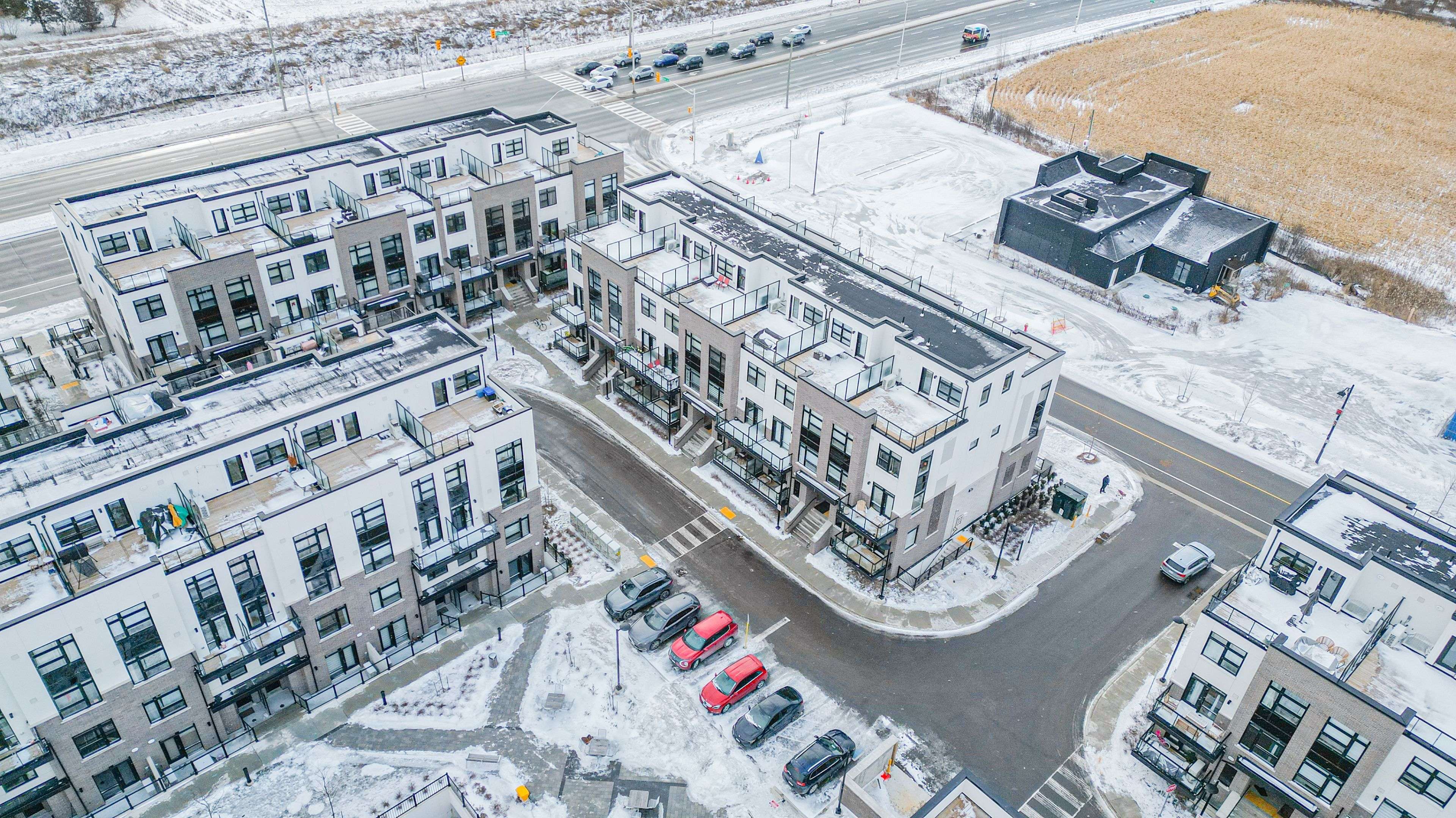 Milton, ON L9E 0J2,1589 Rose WAY #105