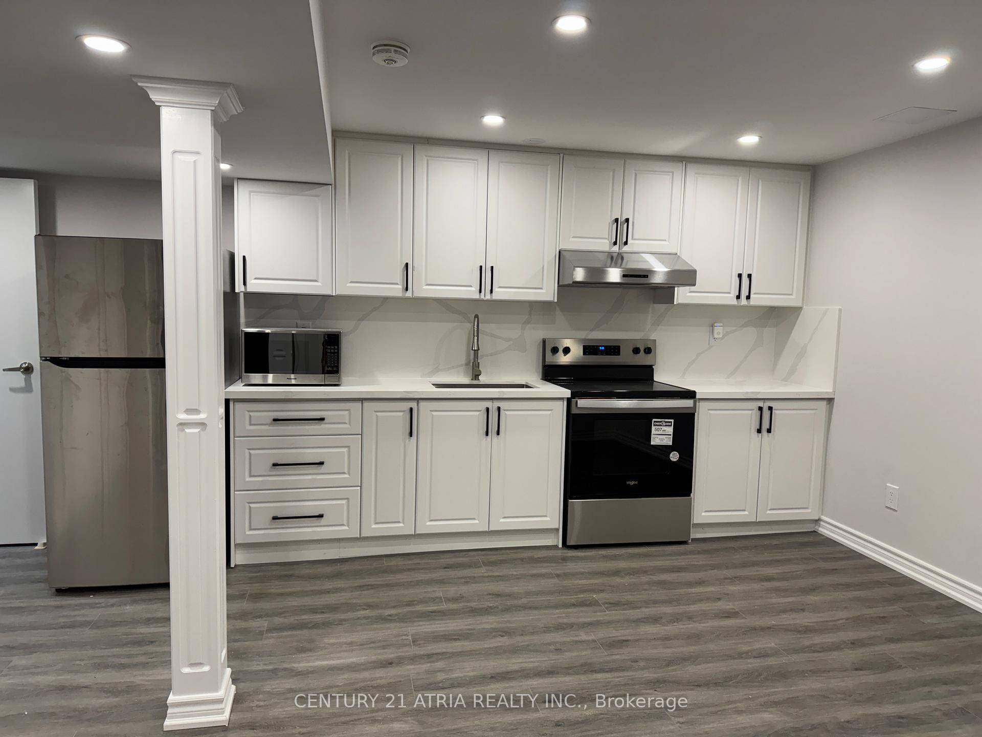 Mississauga, ON L5V 1Z7,864 Cardington ST #Basement