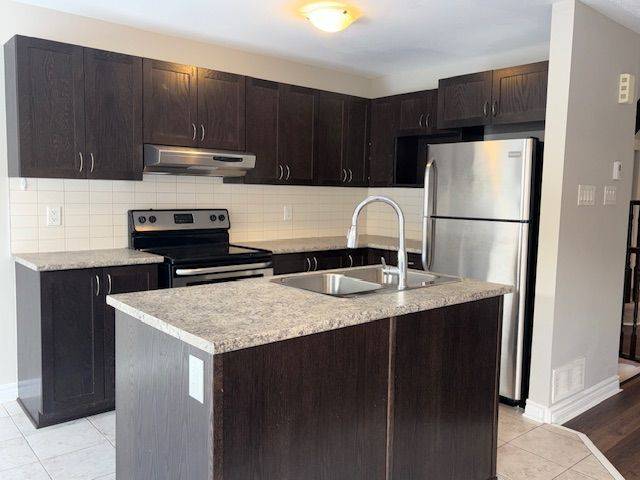 Kanata, ON K2T 0L1,29 Fallengale CRES W