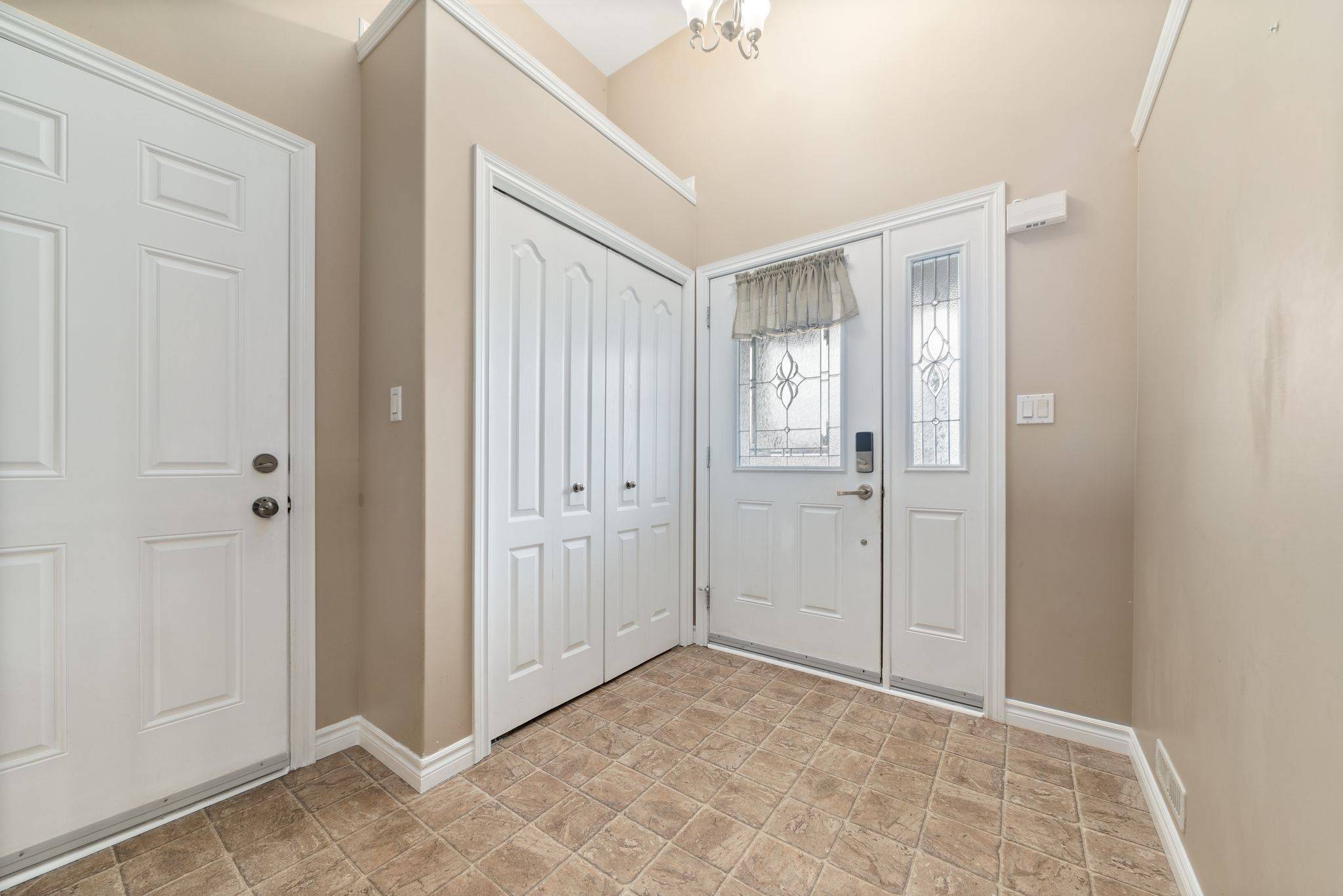 Belleville, ON K8N 5Z6,43 Follwell CRES