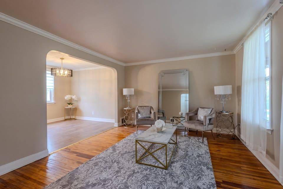 Niagara Falls, ON L2G 4E3,5717 Lowell AVE