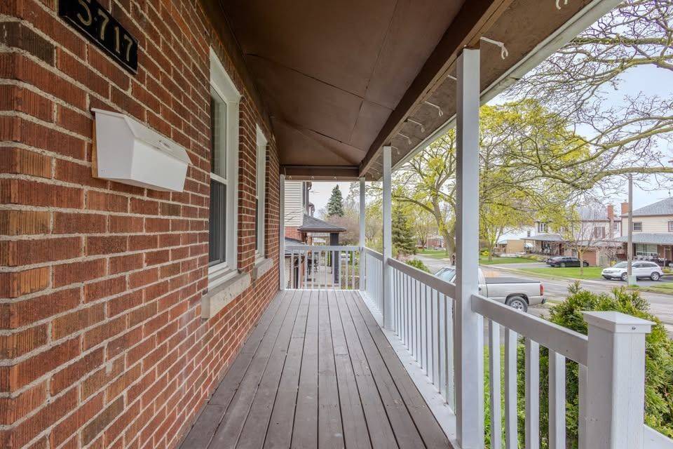 Niagara Falls, ON L2G 4E3,5717 Lowell AVE