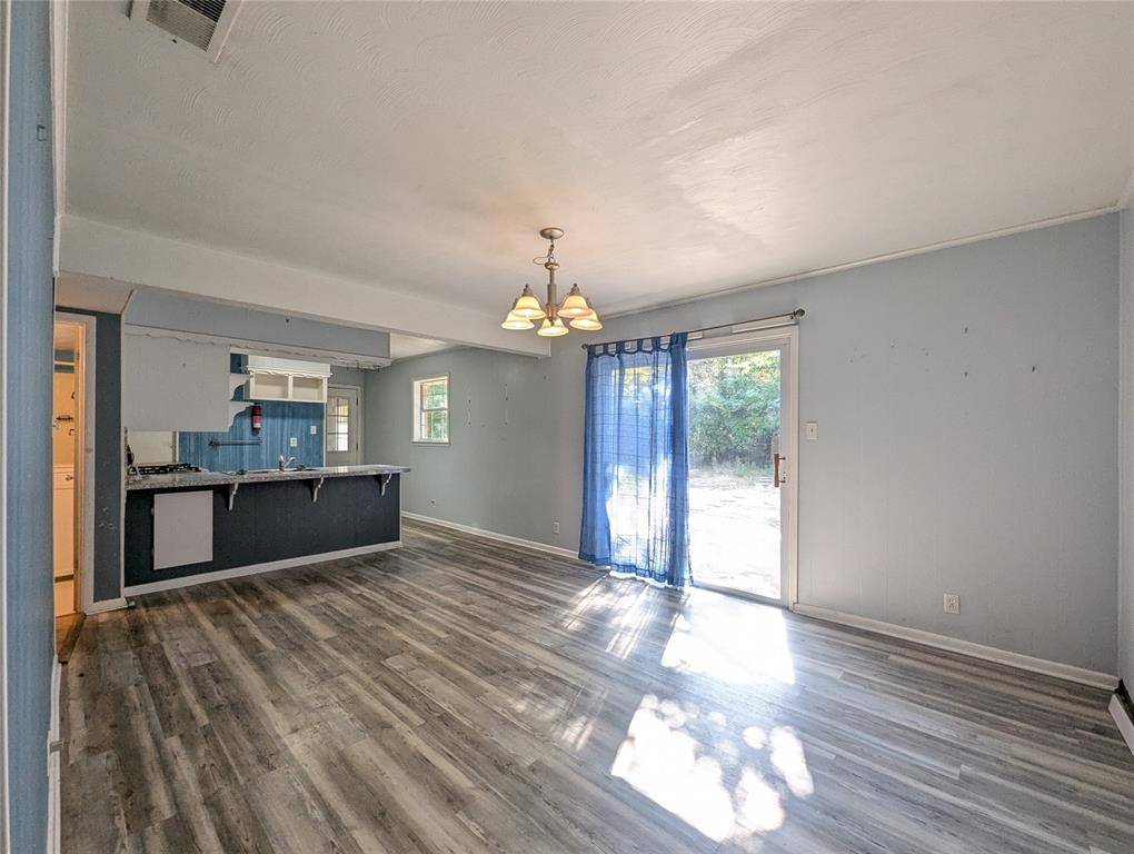 Denton, TX 76209,2924 Longfellow Lane