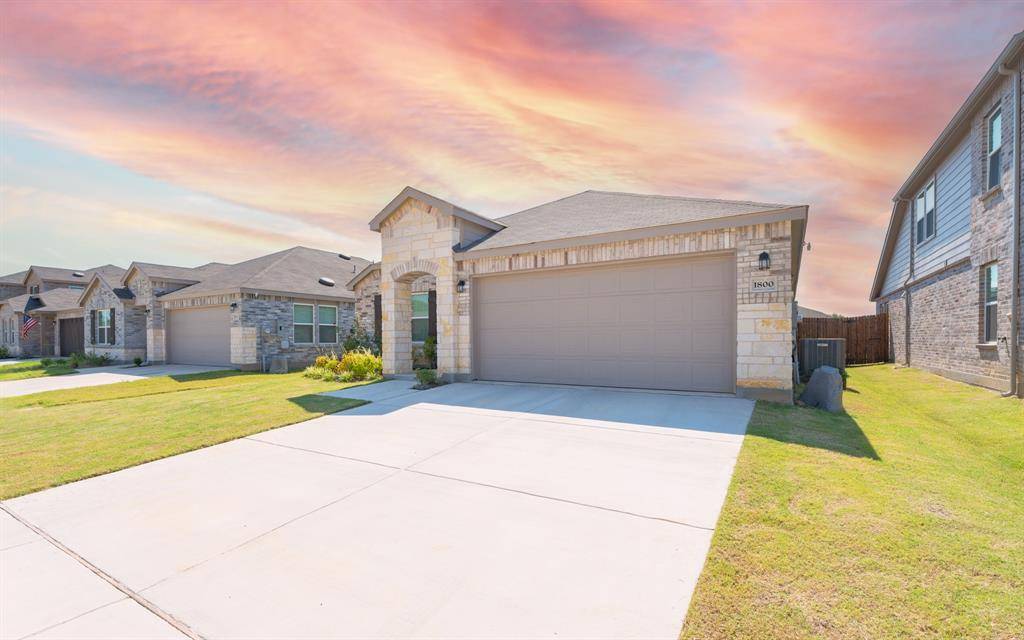 Denton, TX 76208,1800 Village Creek Lane