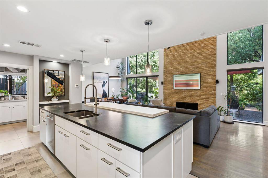 Dallas, TX 75235,2934 Maple Springs Boulevard