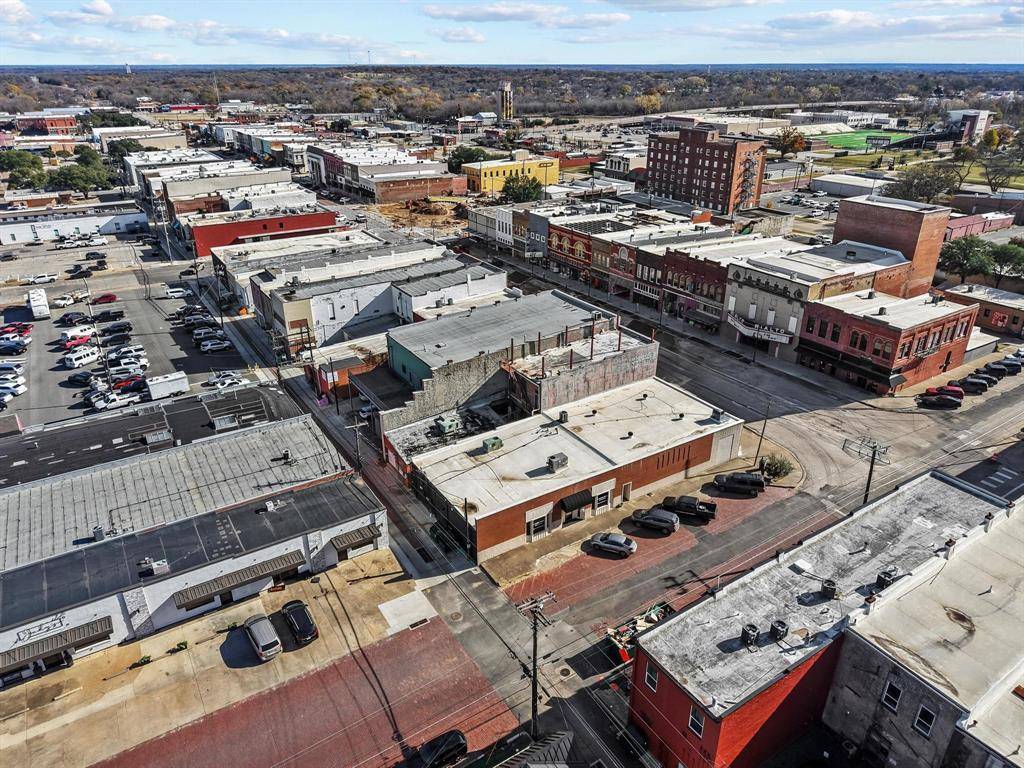 Denison, TX 75020,431 W Main Street