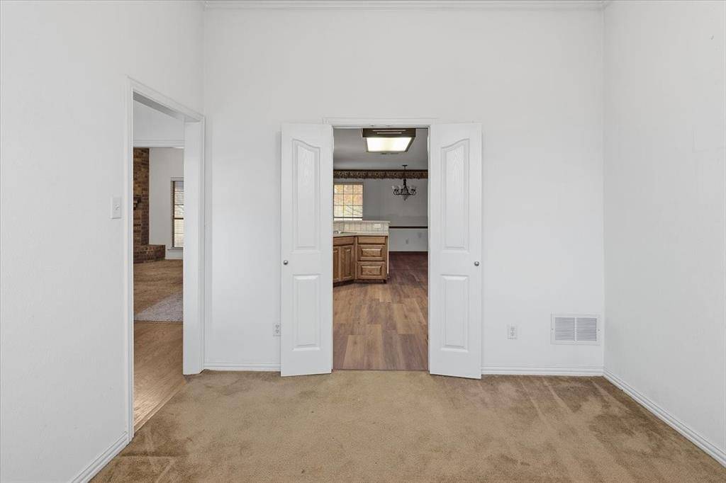 Kaufman, TX 75142,5282 Homeplace Lane