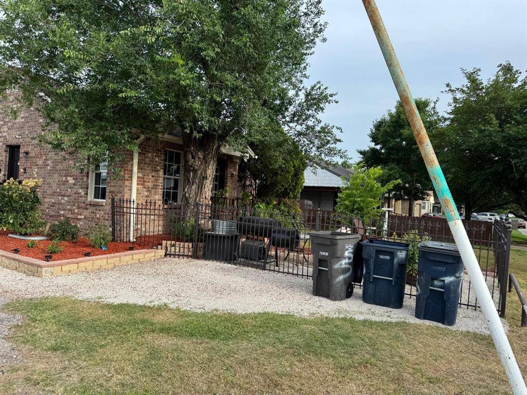 Fort Worth, TX 76111,2340 N Chandler Drive E