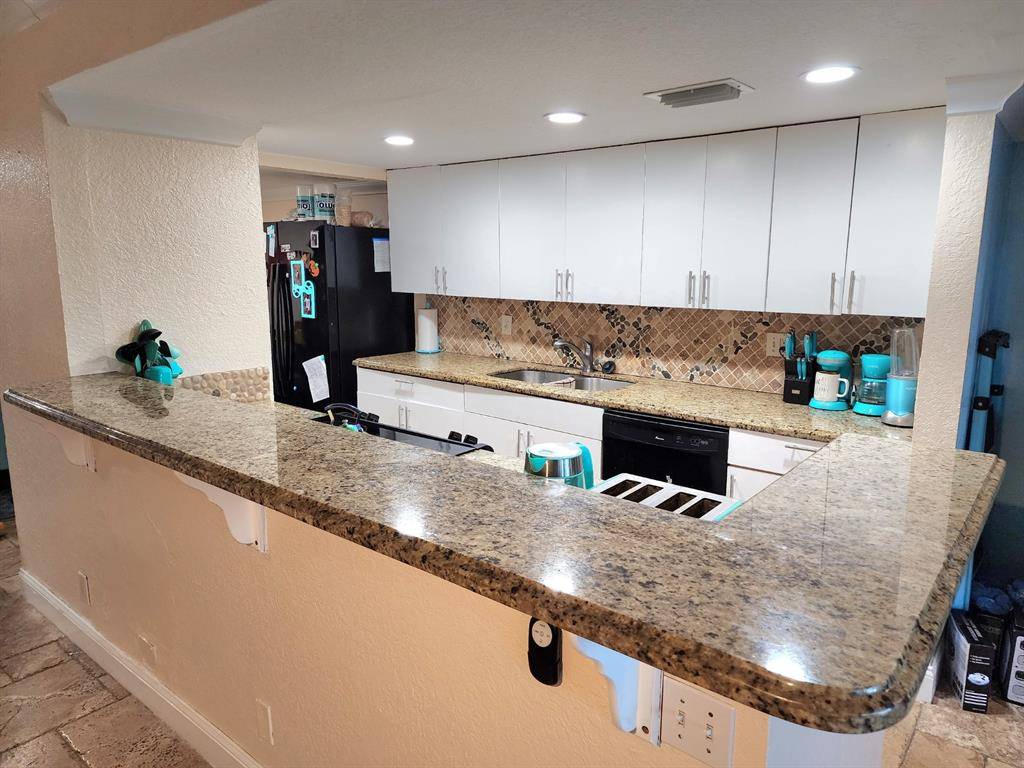 Sunrise, FL 33322,2790 NW 80th Ave