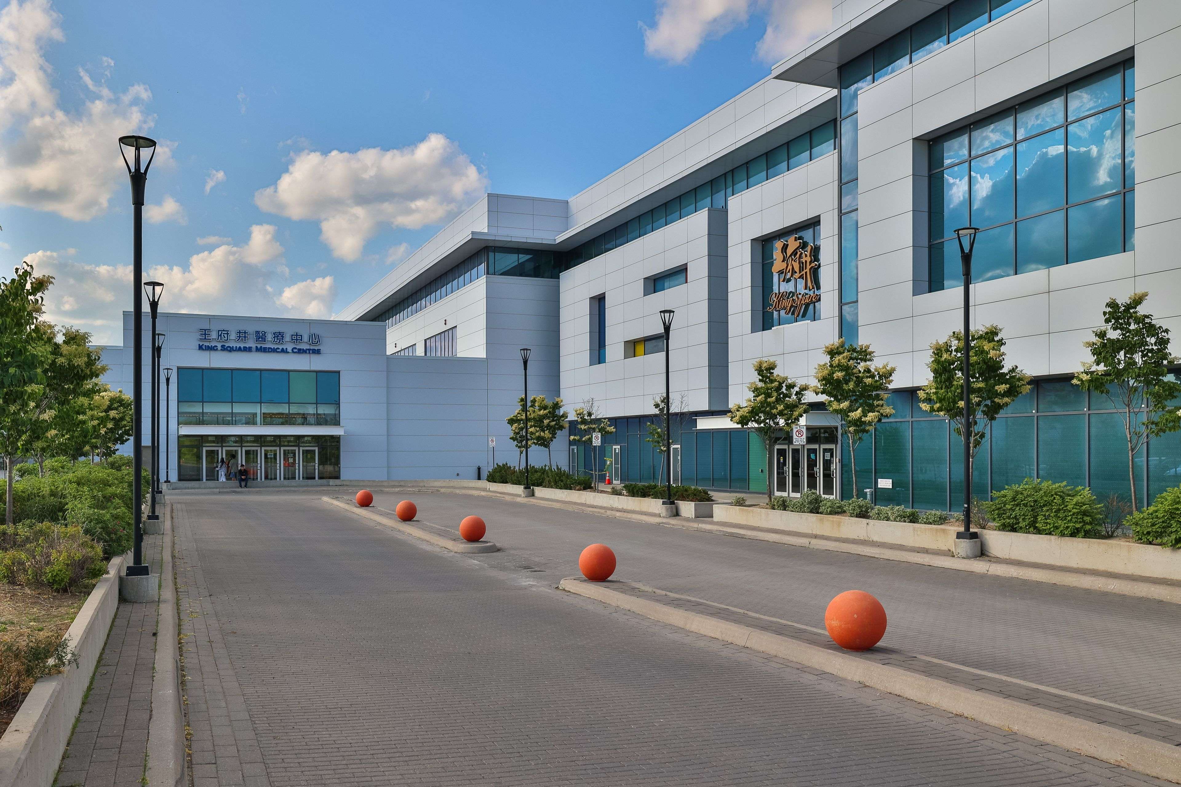 Markham, ON L6C 0M5,9390 Woodbine AVE #2D1