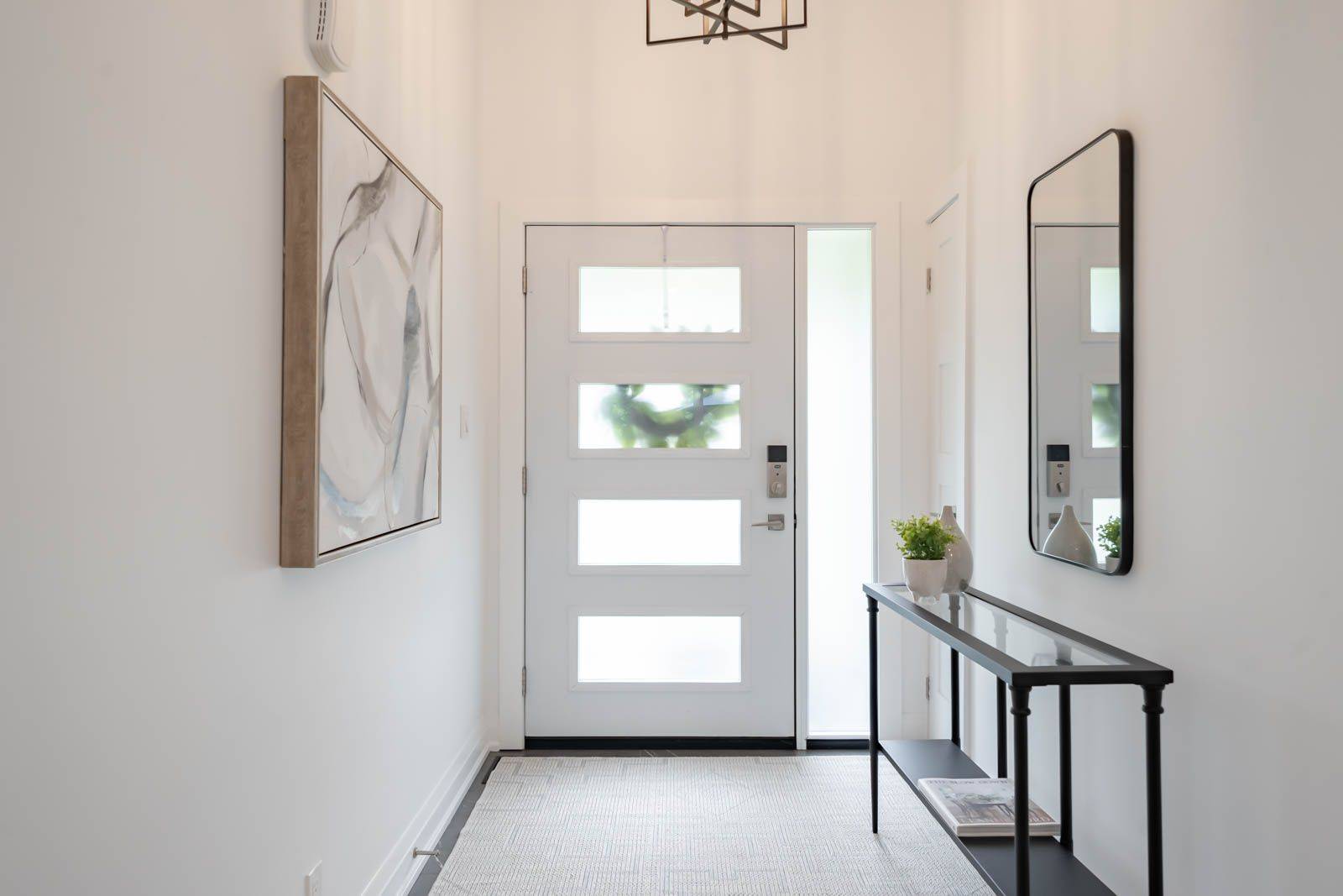 Mississauga, ON L5E 2T8,1533 Rometown DR