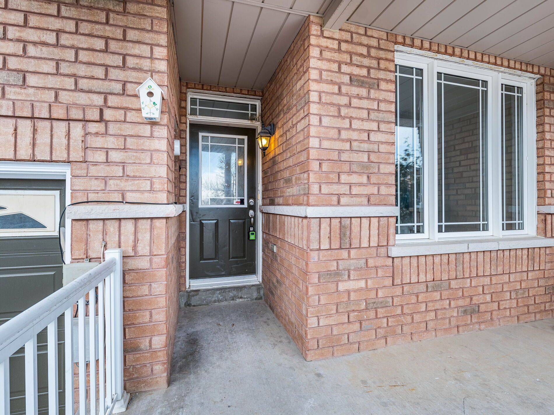 Brampton, ON L7A 3S2,10 Eaglefield Gate