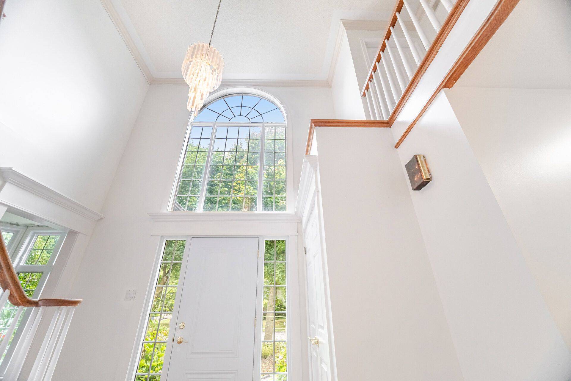 London East, ON N5Y 5M2,14 Wintergarden RD