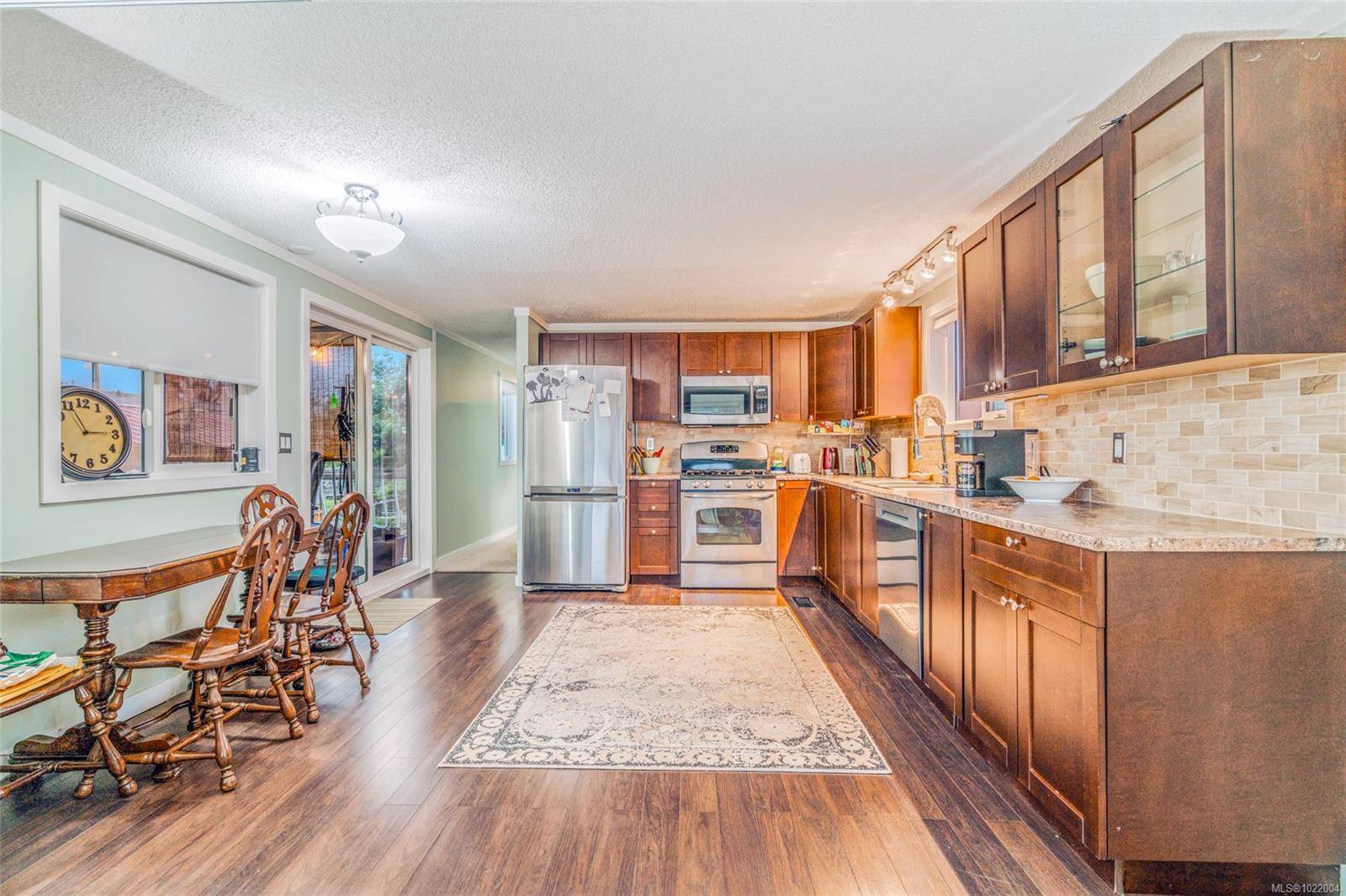 Nanaimo, BC V9T 6P9,6325 Metral Dr #64