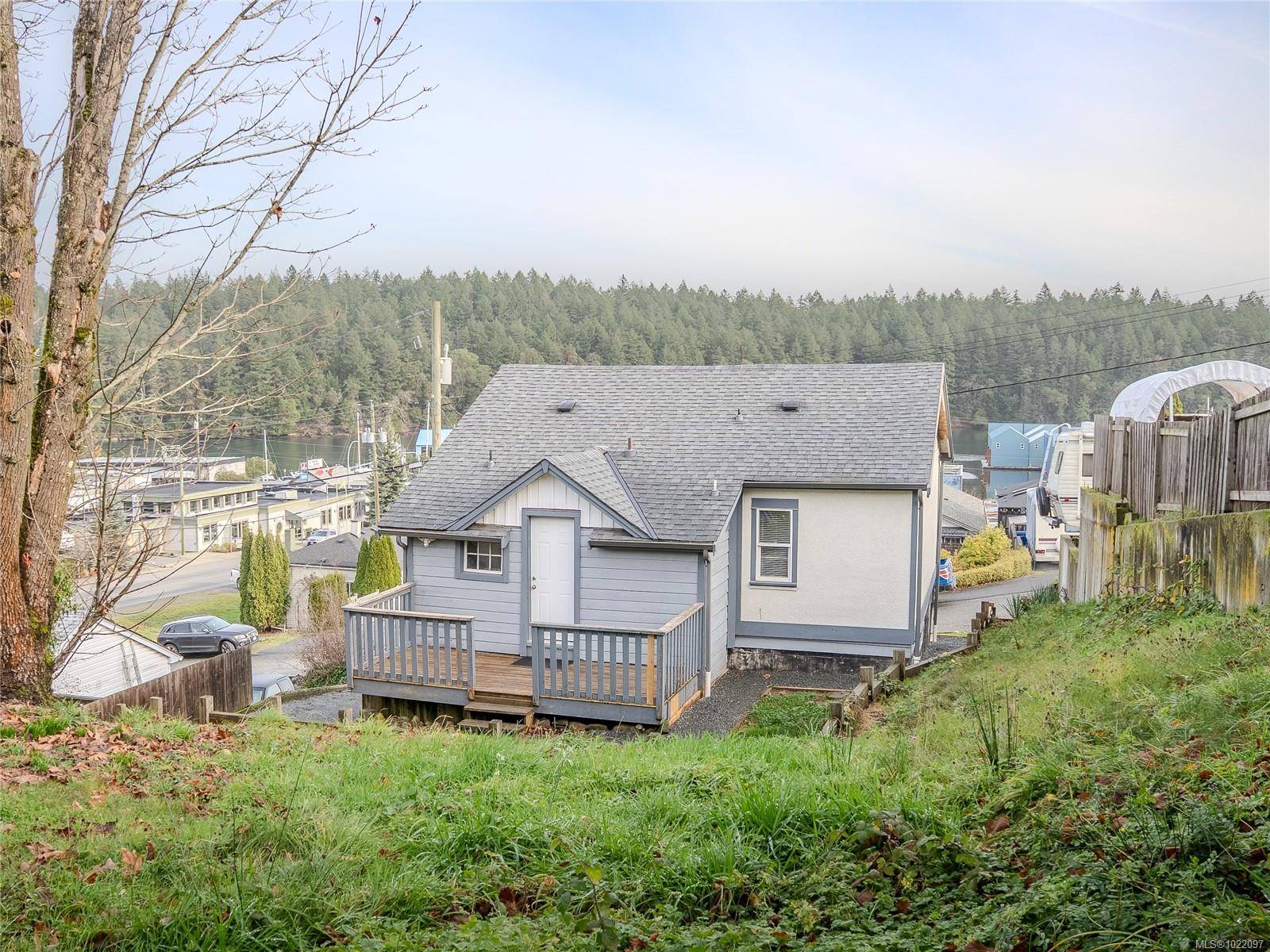 Nanaimo, BC V9S 5B5,1381 Discovery Ave