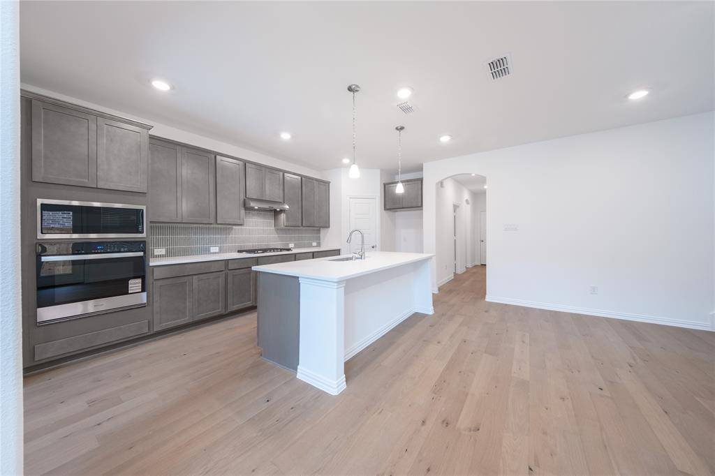 Justin, TX 76247,1449 Sun Garden Way