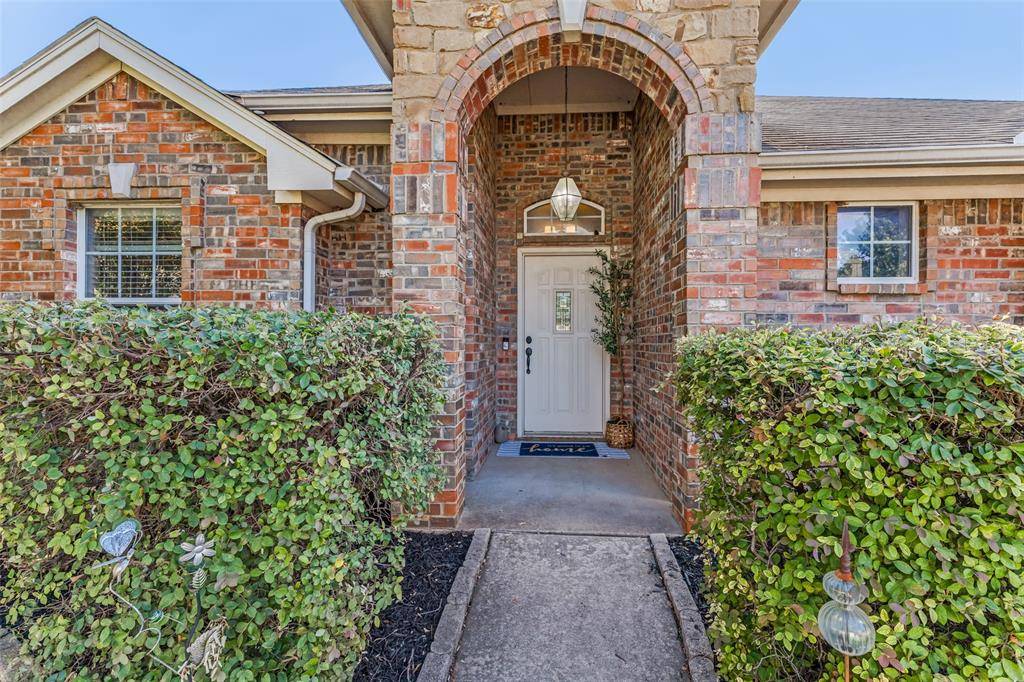 Saginaw, TX 76179,300 Lottie Lane