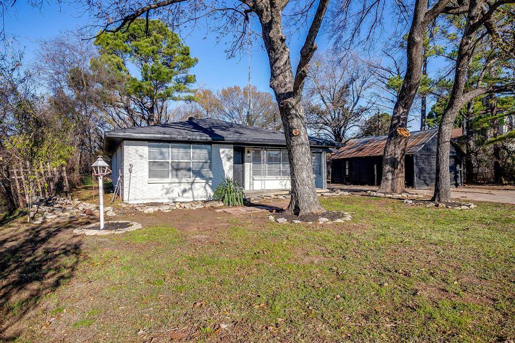 Cleburne, TX 76031,1501 E Henderson Street