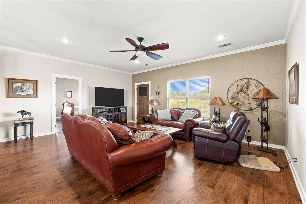 Chilton, TX 76632,452 County Road 470