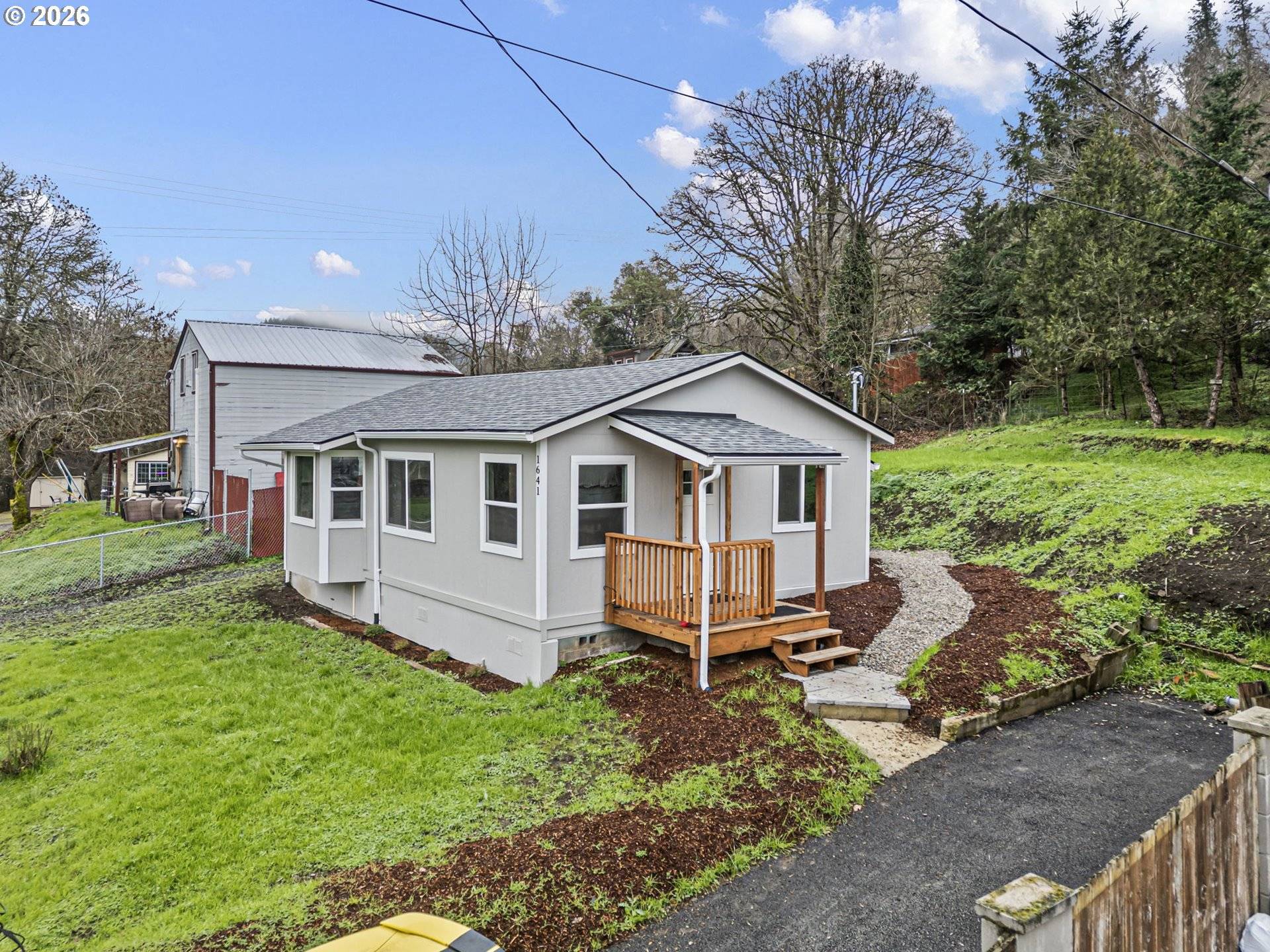 Roseburg, OR 97470,1641 SE MARSTERS AVE