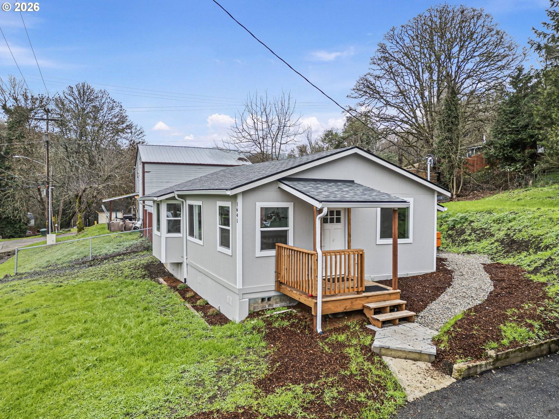 Roseburg, OR 97470,1641 SE MARSTERS AVE