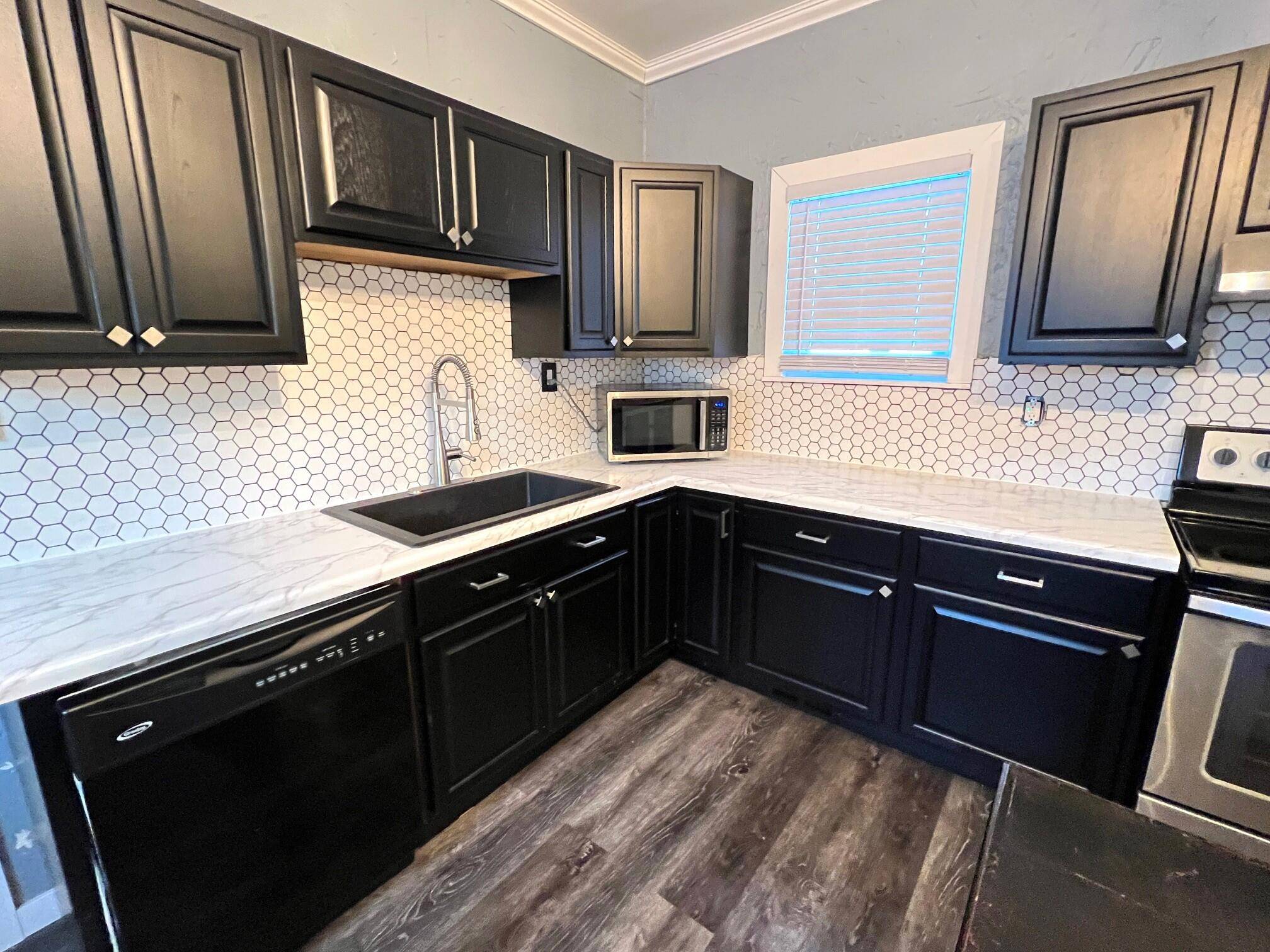 White Pigeon, MI 49099,311 W Murray AVE