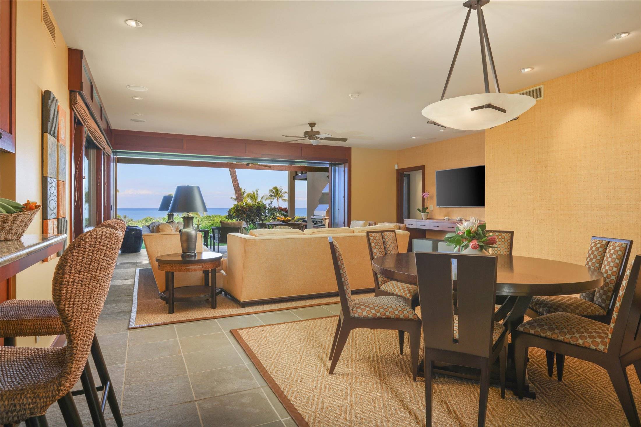 Kailua-kona, HI 96740,72-2903 HAINOA ST #15