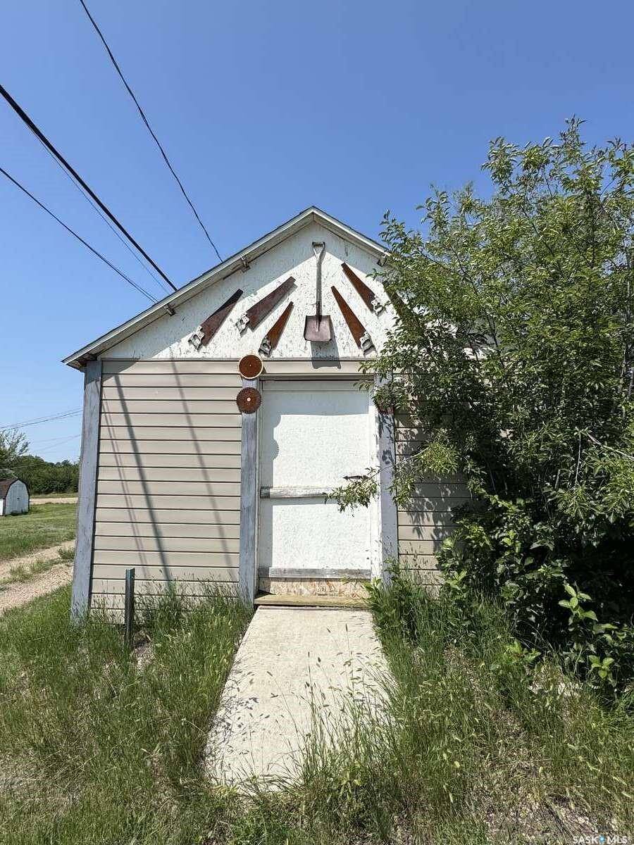 Climax, SK S0N 0N0,114 3rd AVENUE