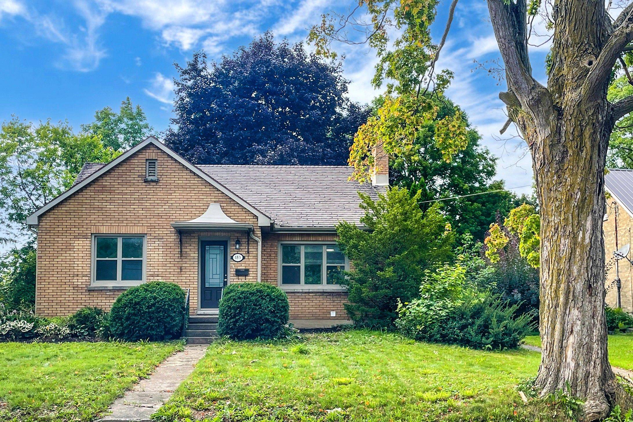 Wellington North, ON N0G 2L2,183 Birmingham ST E