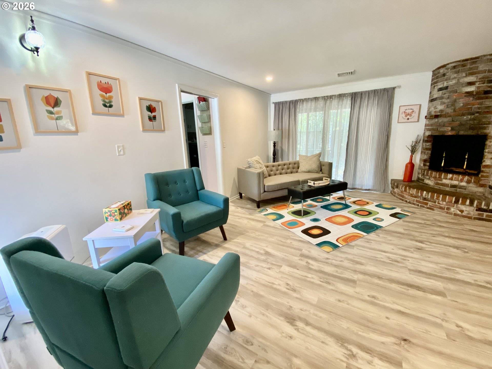 Eugene, OR 97401,2872 SUFFOLK CT