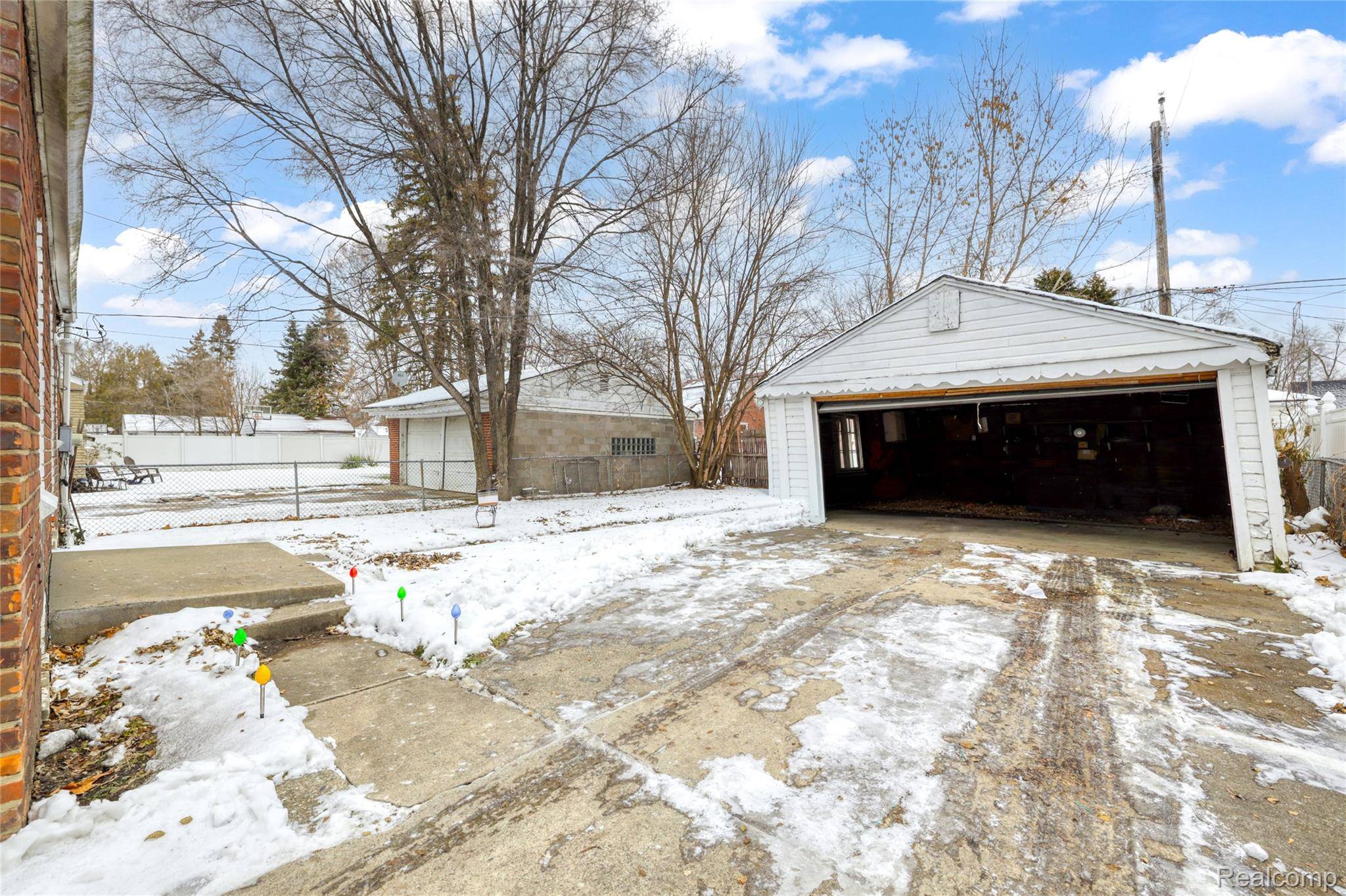 Detroit, MI 48234,19974 Charest ST