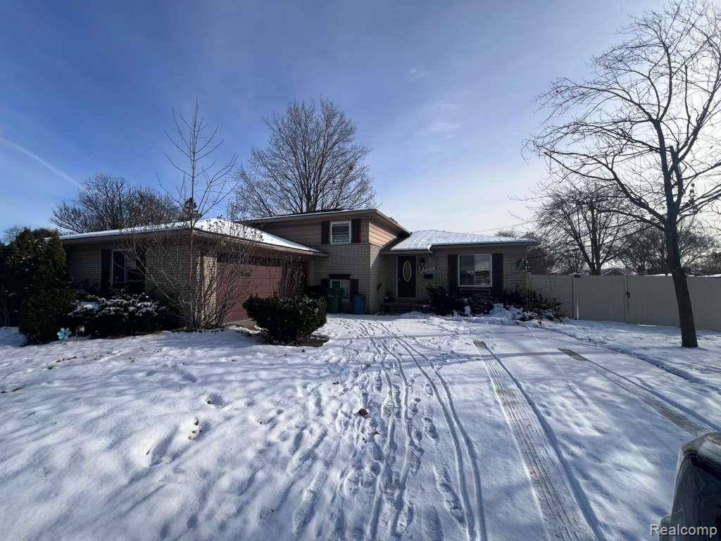 Allen Park, MI 48101,4601 Larme AVE S