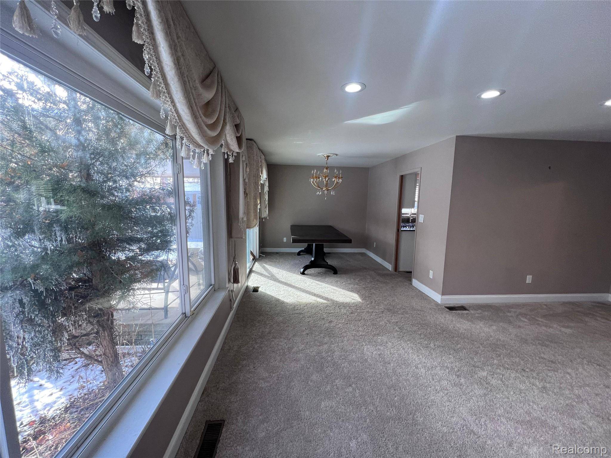 Allen Park, MI 48101,4601 Larme AVE S