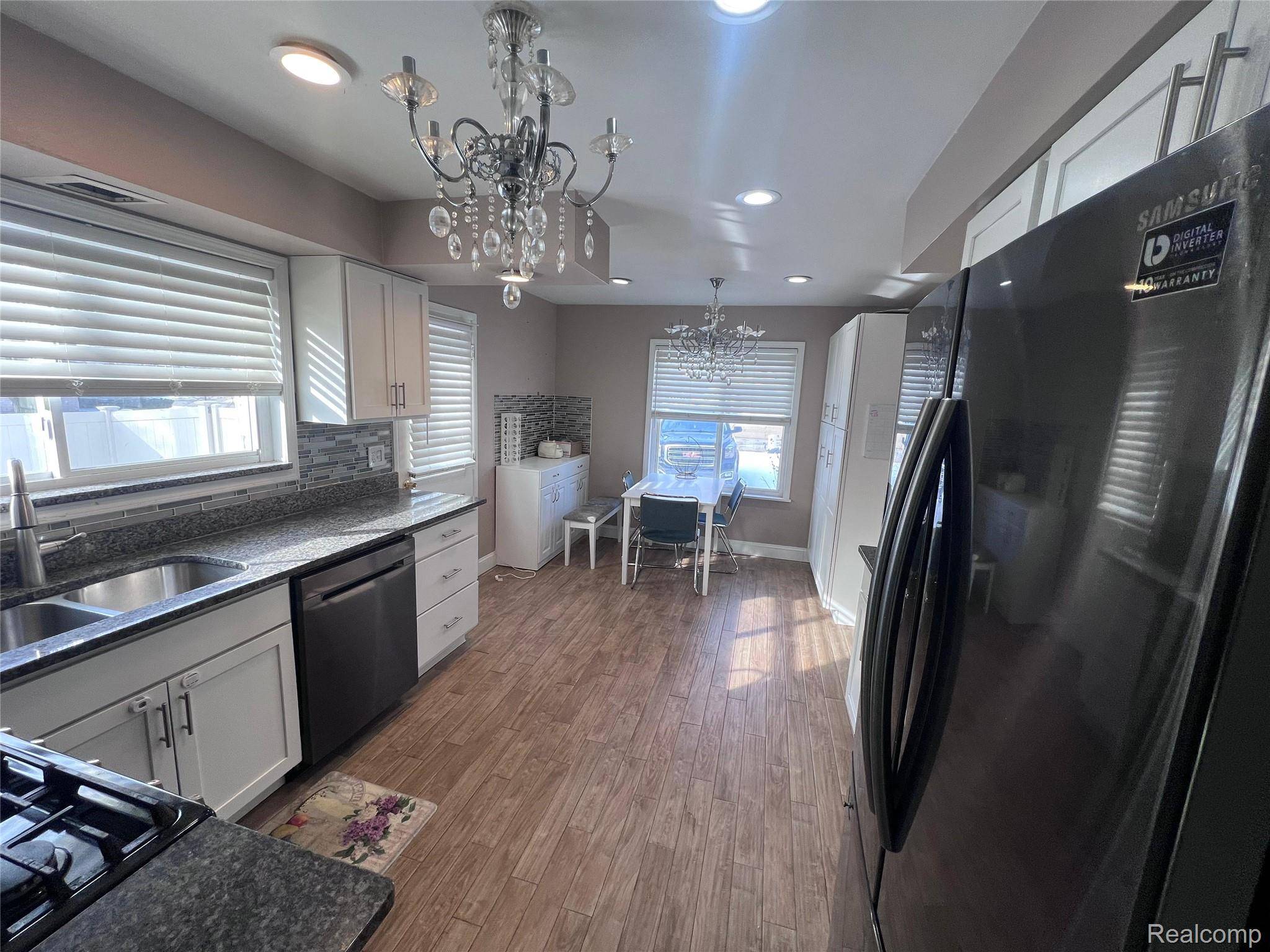 Allen Park, MI 48101,4601 Larme AVE S