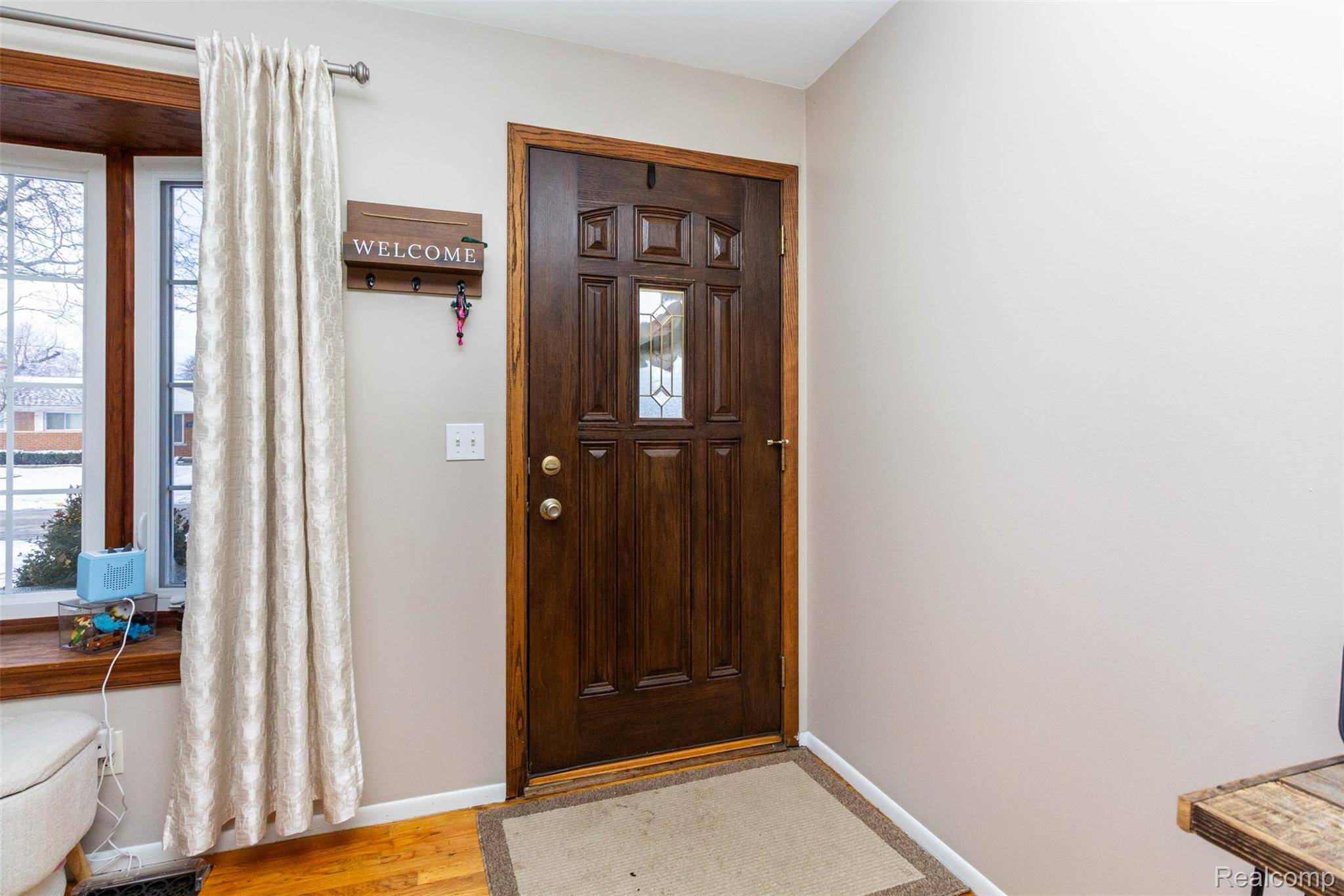 Clawson, MI 48017,320 N Batchewana ST