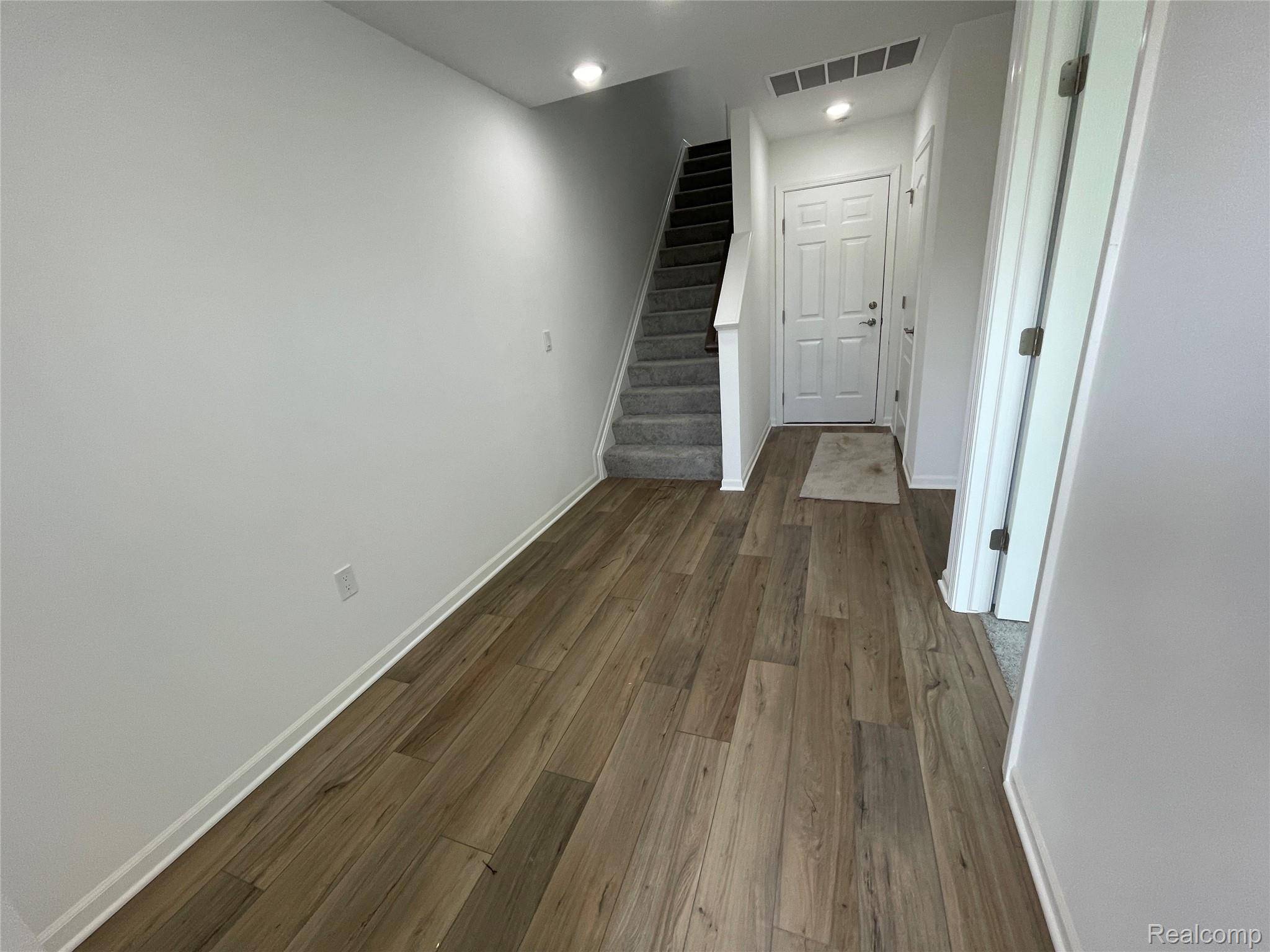 Novi, MI 48375,42921 Atwood AVE