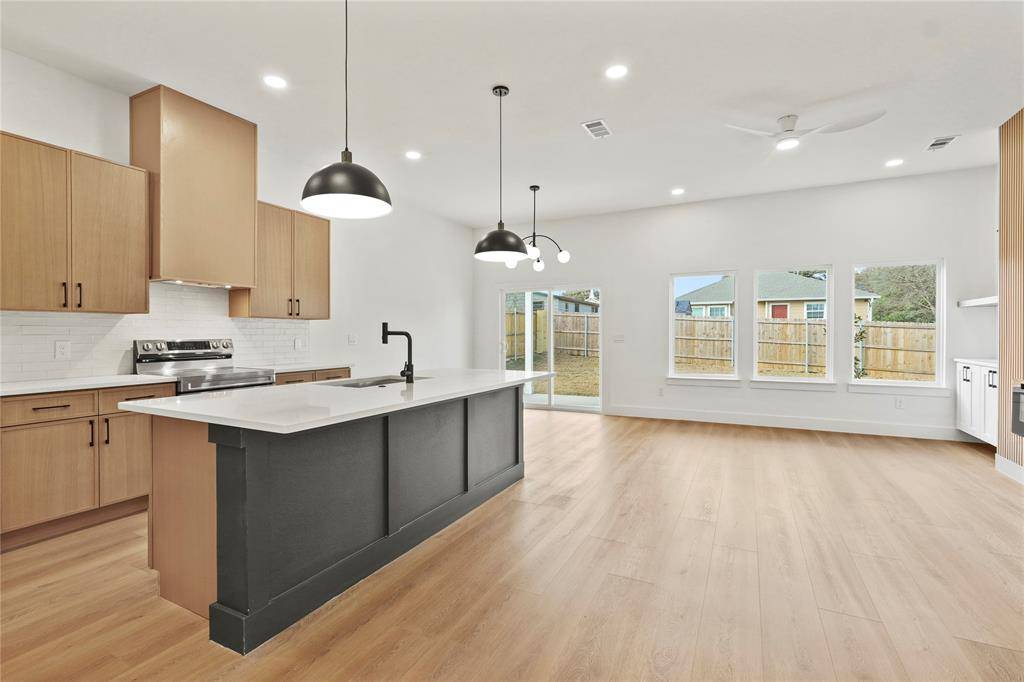 Dallas, TX 75241,2447 Naoma Street