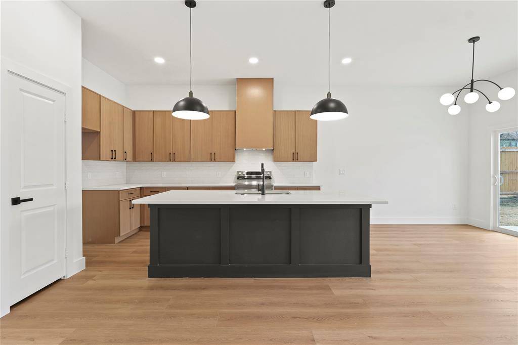 Dallas, TX 75241,2447 Naoma Street