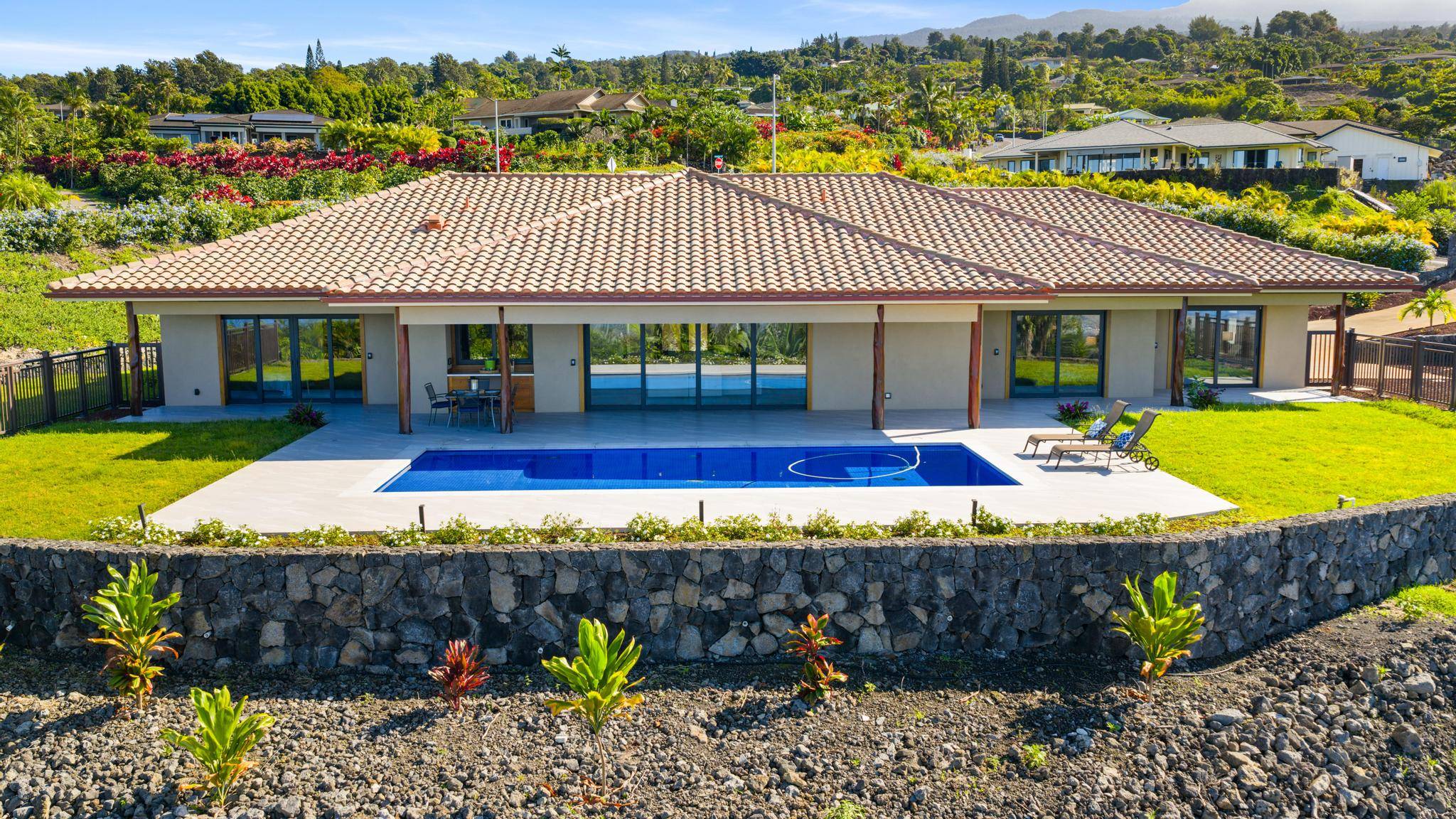 Kailua-kona, HI 96740,73-4460 KOHANAIKI RD