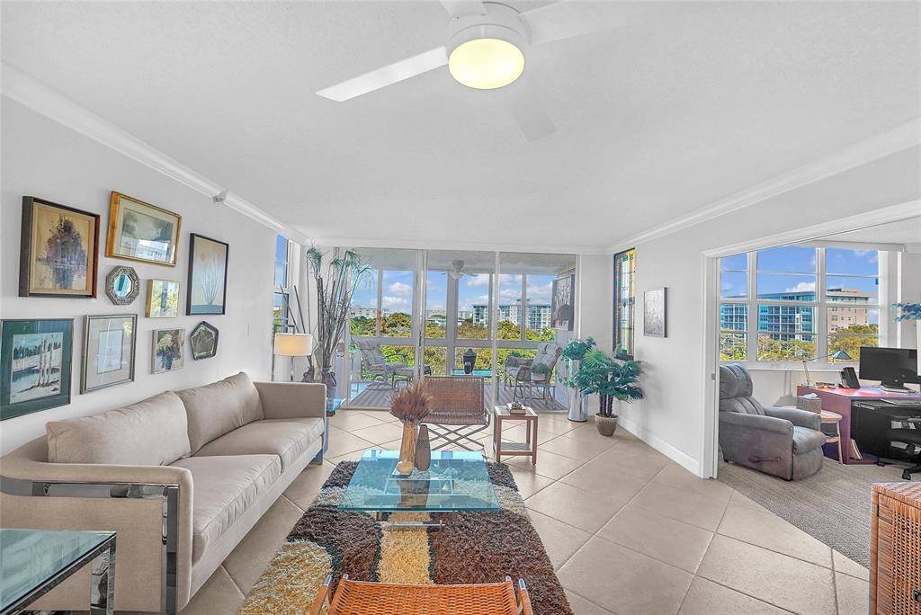 Pompano Beach, FL 33069,4015 W Palm Aire Dr #703